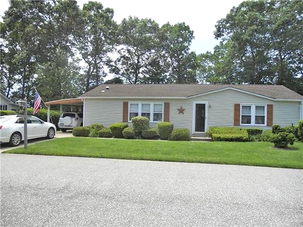 Foxwood Village A 55+ Community in Calverton, NY