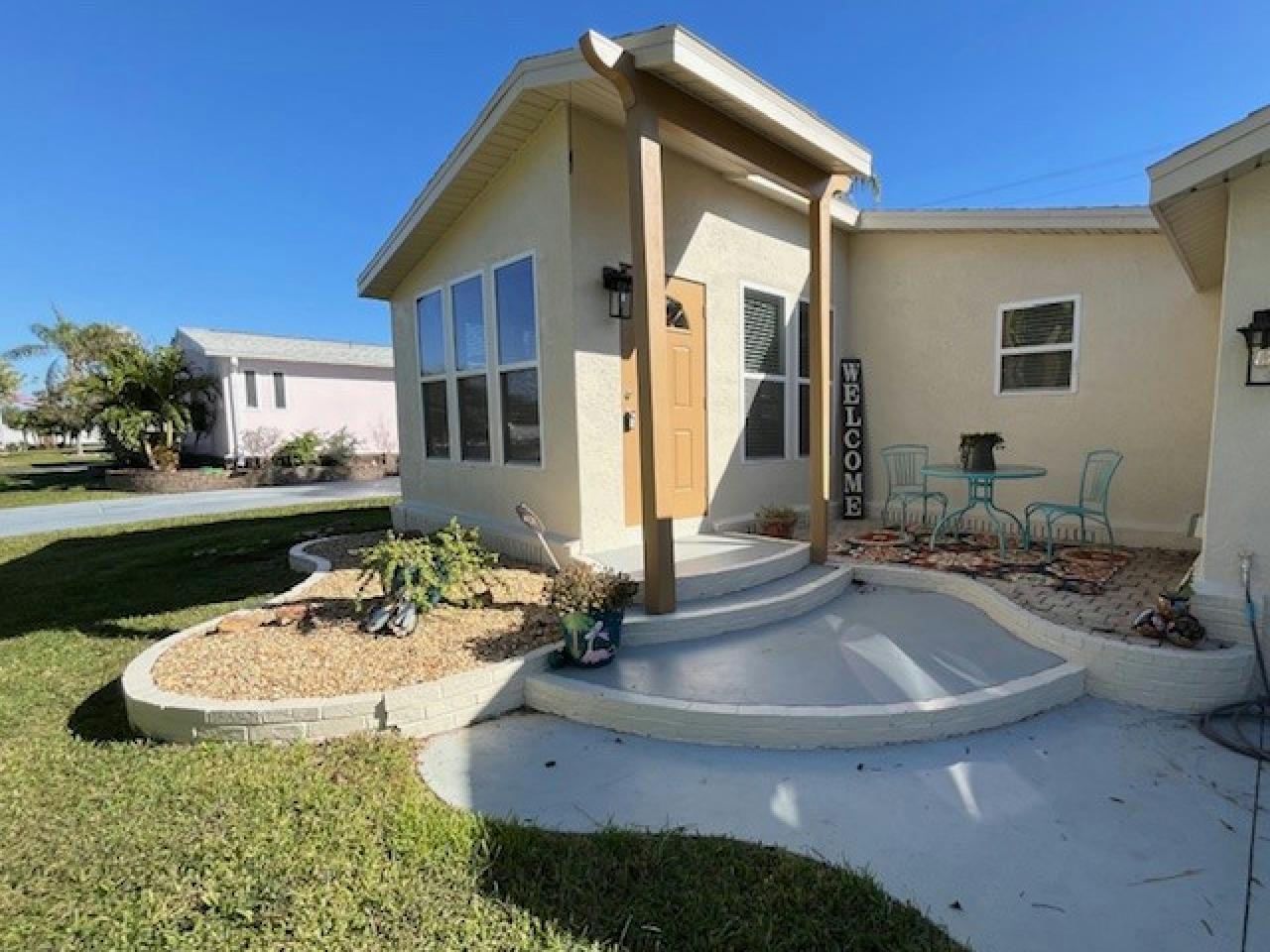 5105 Avenida Del Tura | Hometown America